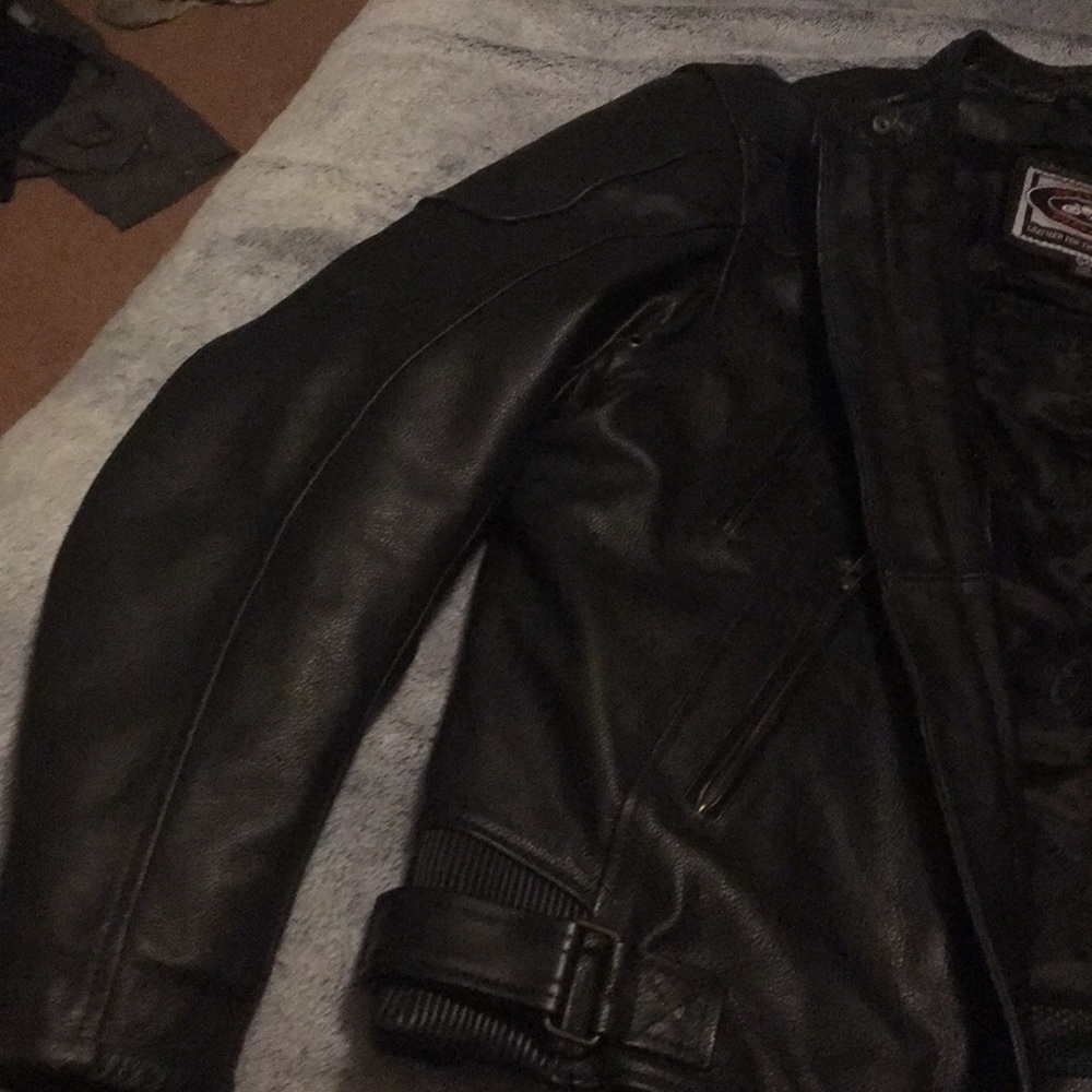 Leather armored jacket - Picture 2 of 8